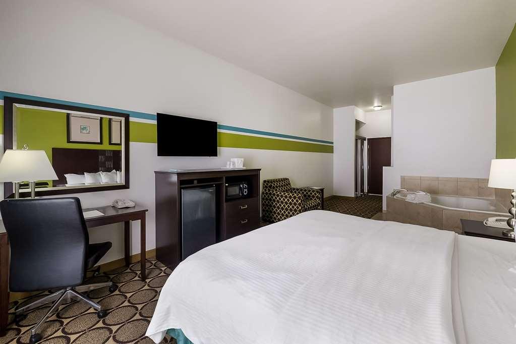 Best Western Douglas Inn & Suites Room photo